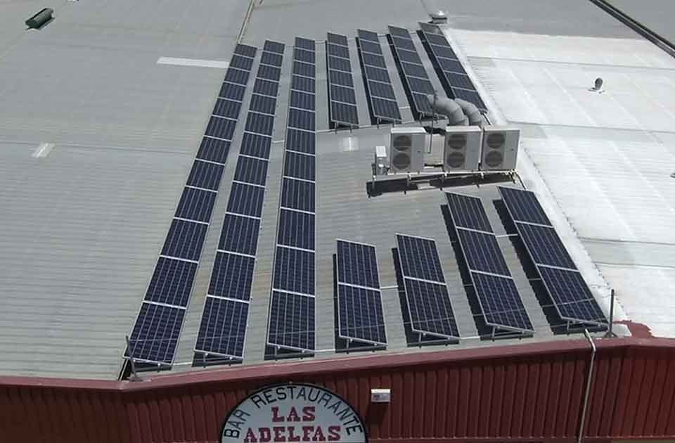 instalacion paneles solares restaurante adelfas antequera malaga