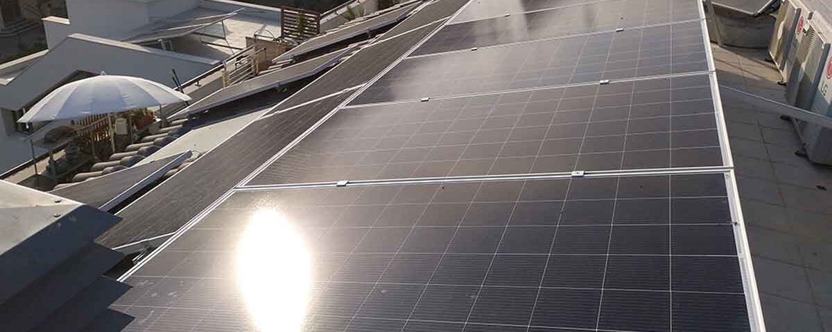 instalacion placas solares canales blanco fuengirola