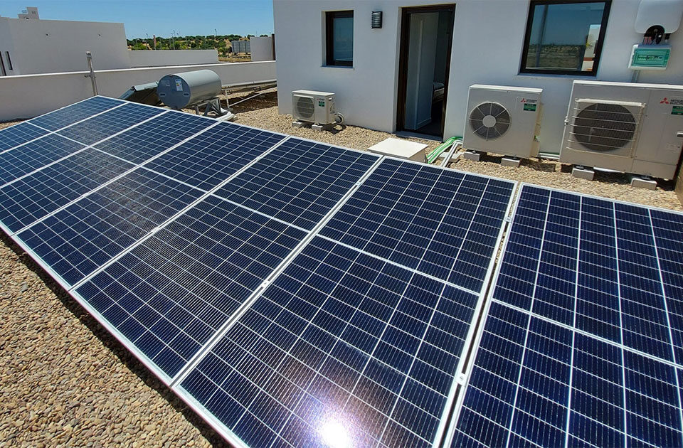 instalacion paneles solares dos hermanas sevilla