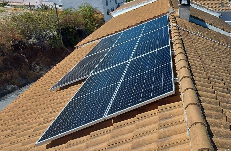 instalacion paneles solares vivienda lucena cordoba