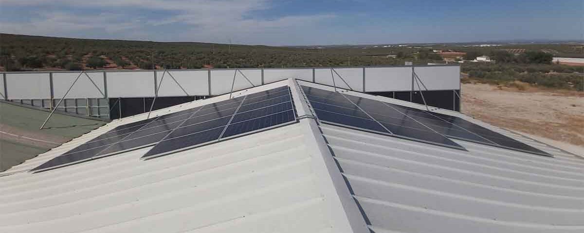 instalacion placas solares nietos aguilera puente genil cordoba