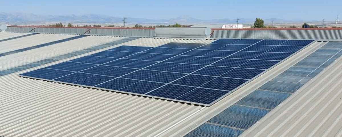 autoconsumo solar hierros rojo baza granada