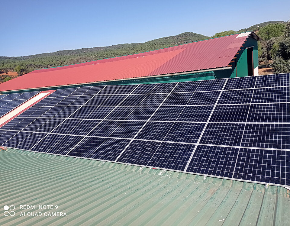 Instalación fotovoltaica industrial Rafael Perea