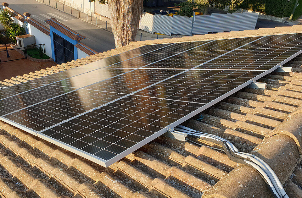 instalacion placas solares casa particular cabra cordoba