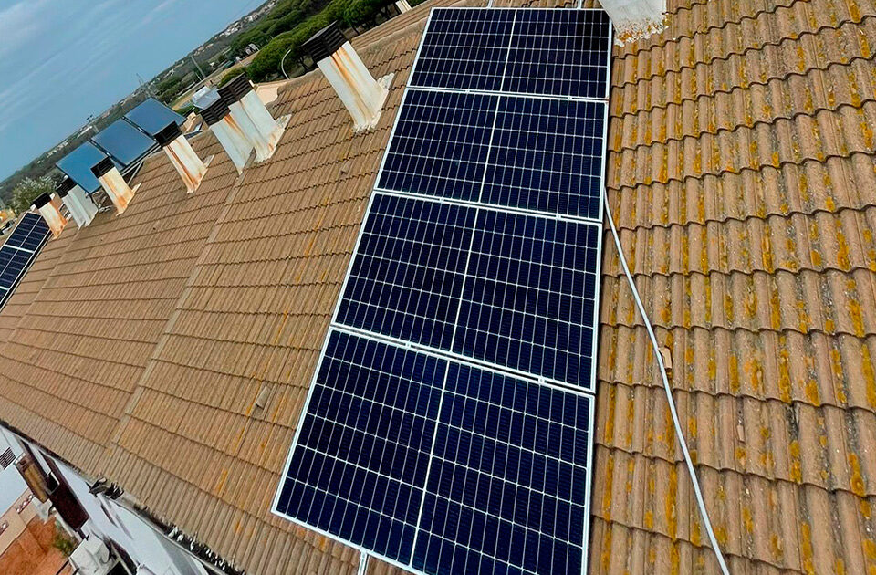 instalacion paneles solares vivienda aljaraque huelva