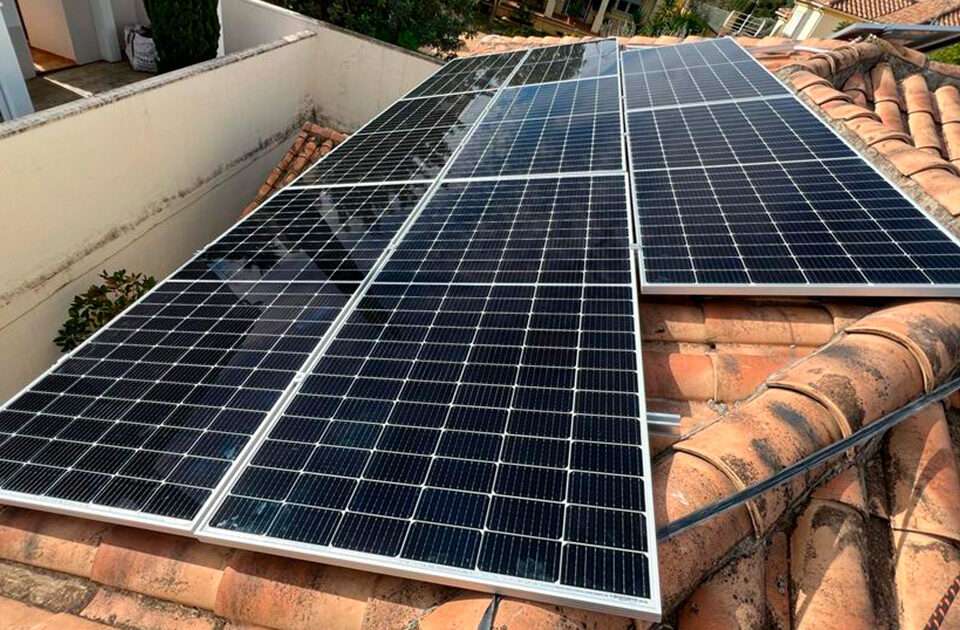 instalacion de placas solares en casa particular de lucena