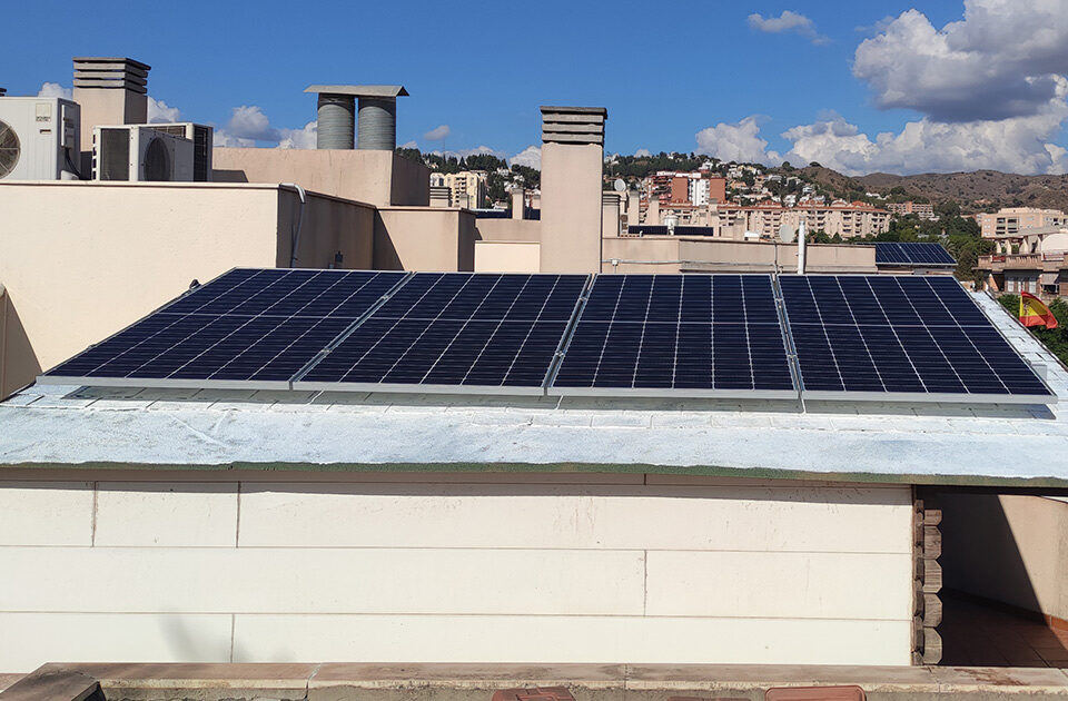 instalacion placas solares vivienda malaga