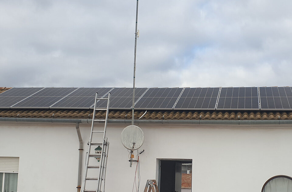 instalacion placas solares vivienda moriles