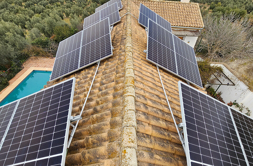 instalacion paneles solares vivienda lucena cordoba