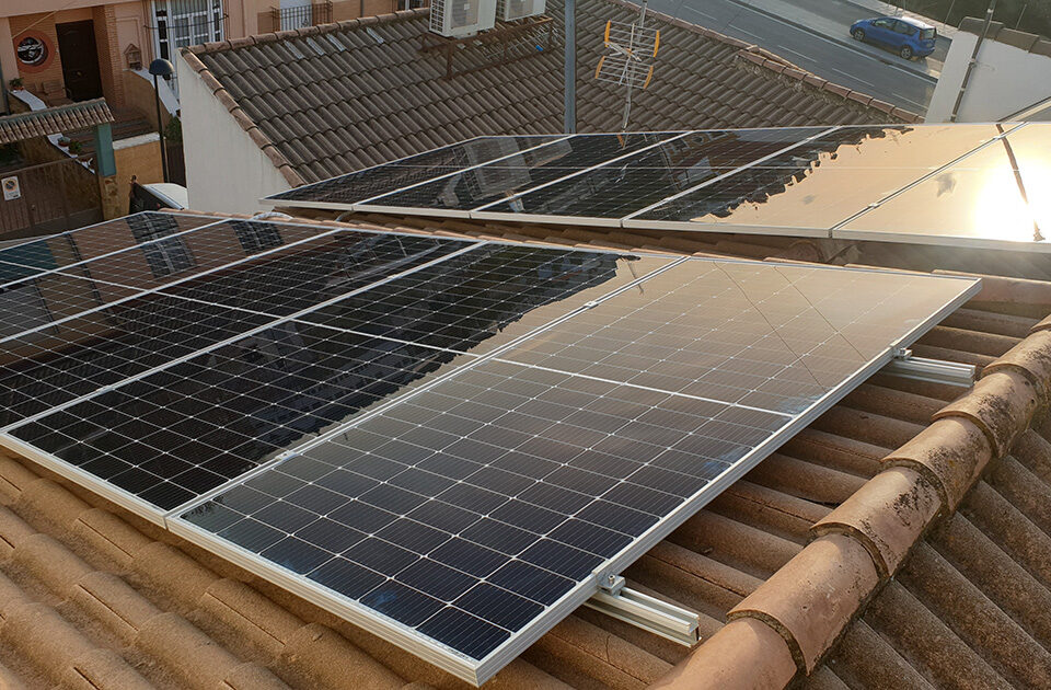 paneles solares vivienda lucena