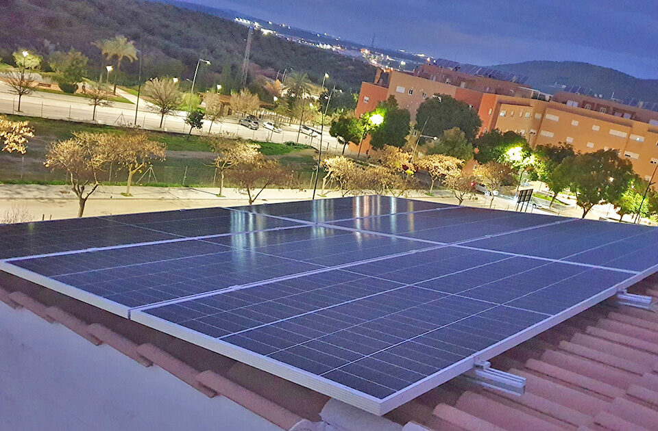 instalacion placas solares vivienda lucena