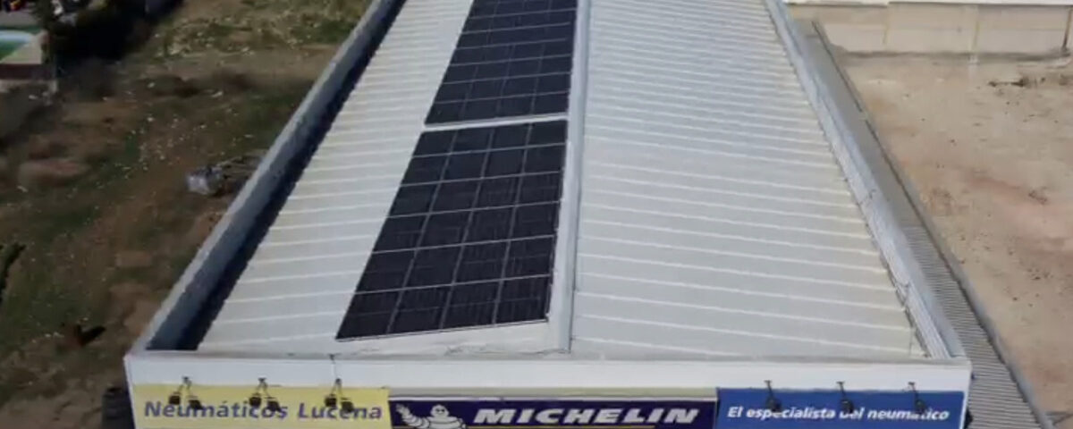 instalacion paneles solares neumaticos lucena