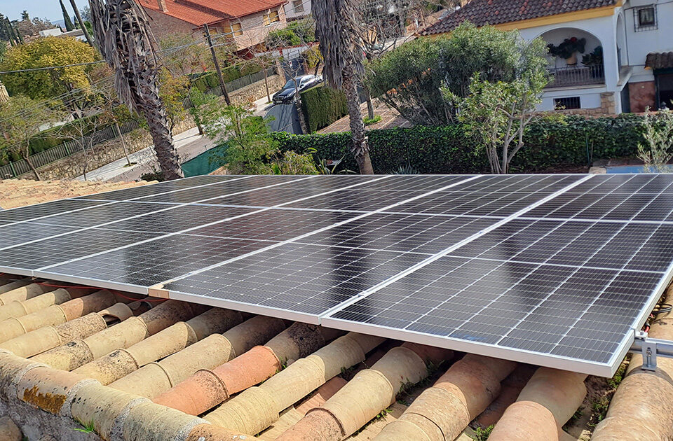 instalacion paneles solares vivienda cordoba