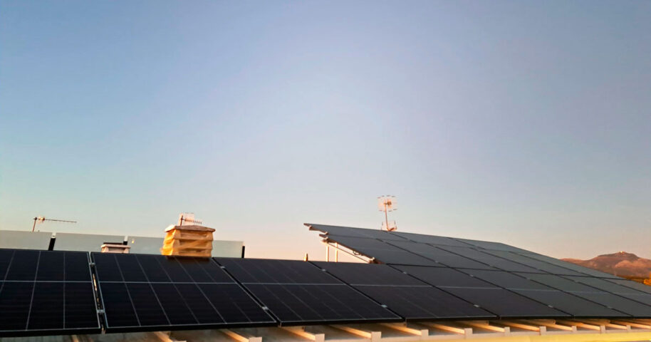 R 17337651674727530736896964418170